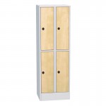 Skříně kovové s dřevěnými dveřmi